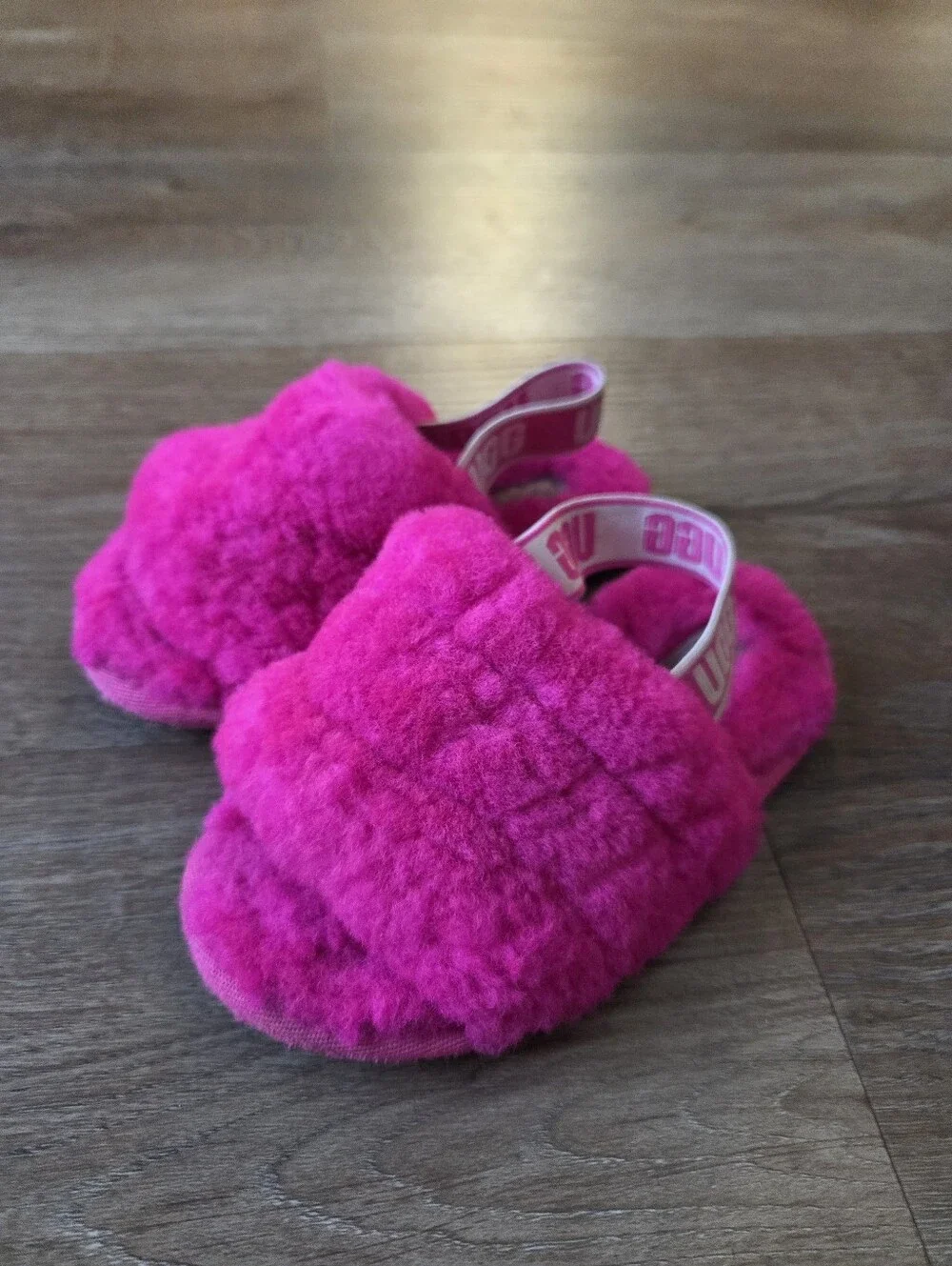 Ugg Girls Toddler Baby Fuzzy Hot Pink Slide Slippers size 9